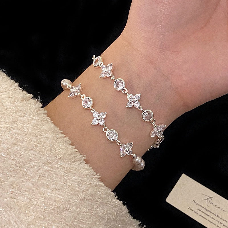 Micro-pave zircon four-leaf clover manta rose crystal pearl bracelet