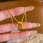 Sunflower-adorned star-shaped heart pendant copper alloy necklace