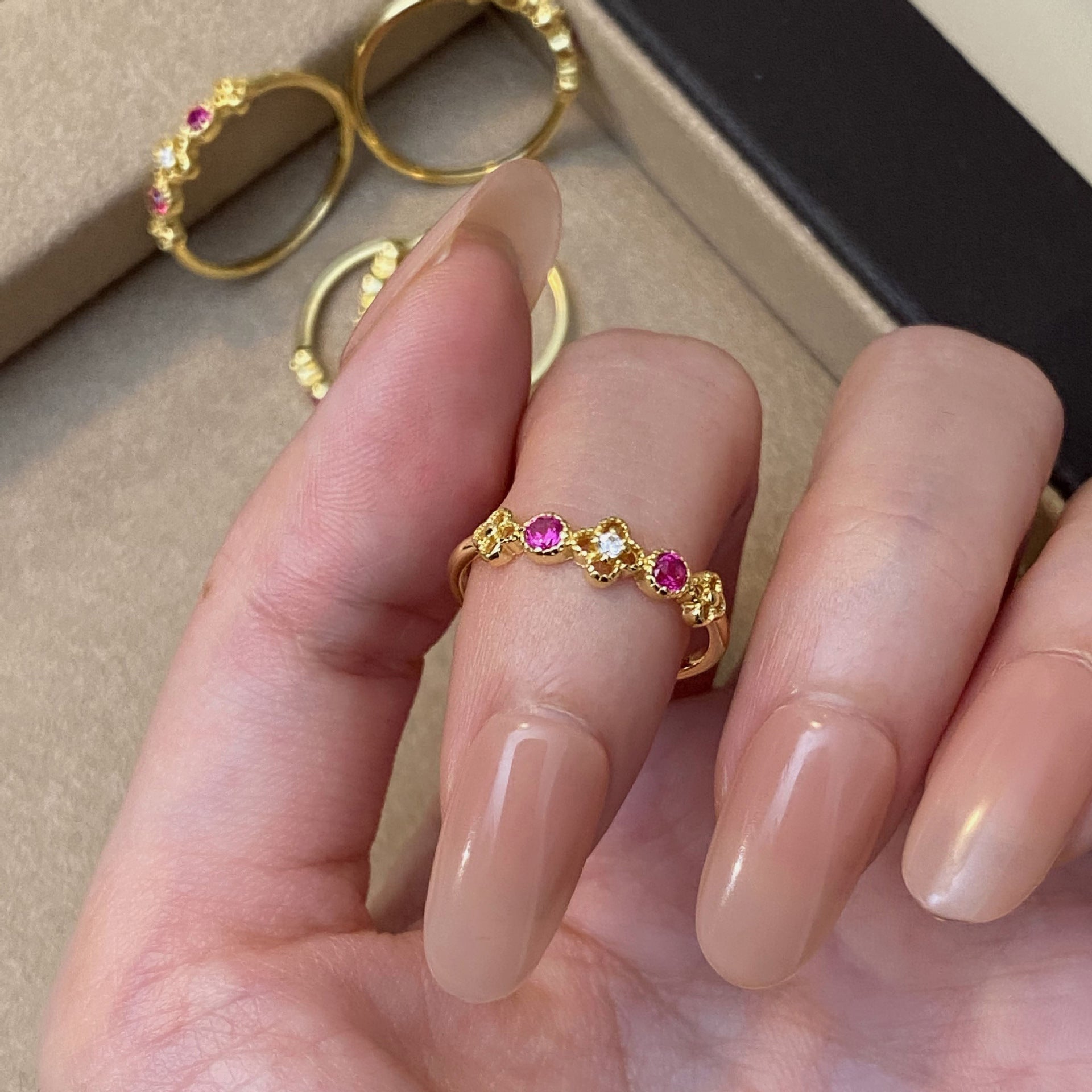 925 Sterling Silver Vintage-Style Four-Leaf Clover Zirconia Ring