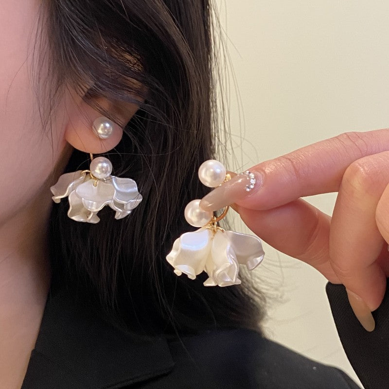 French-style elegant petal-shaped brass alloy stud earrings
