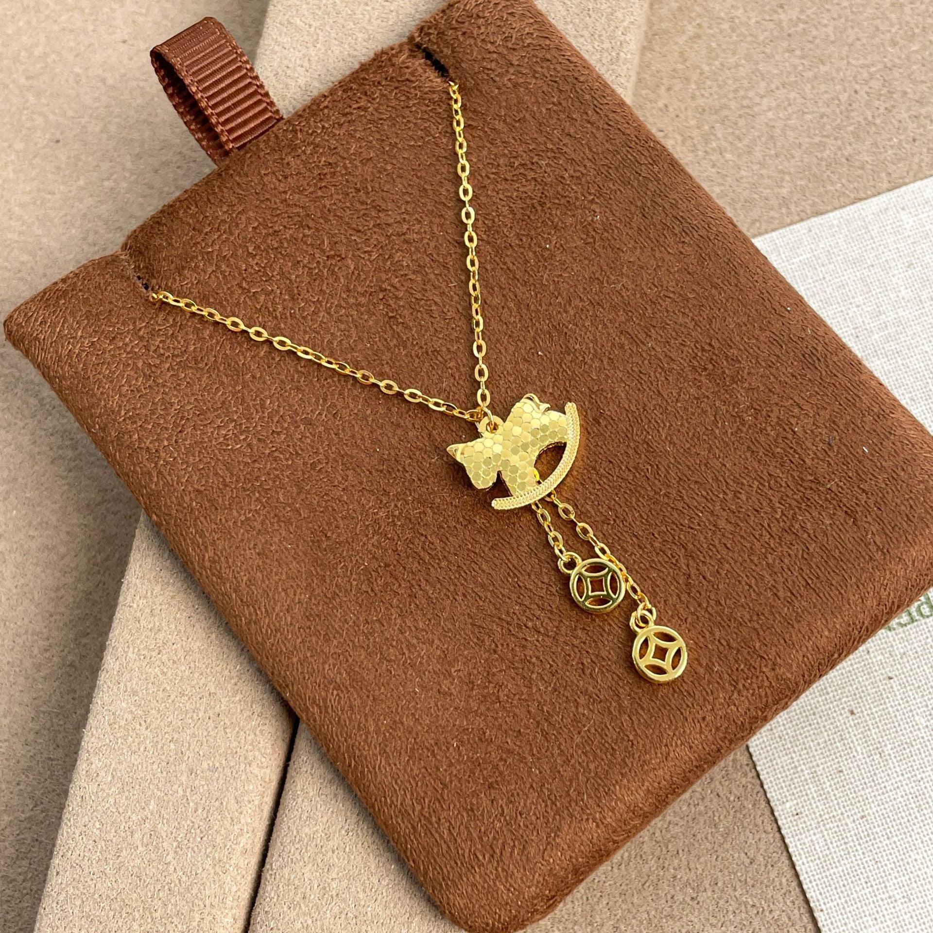 25 Silver Fragments Ice-Shaped Wooden Horse Copper Coin Tassel Necklace