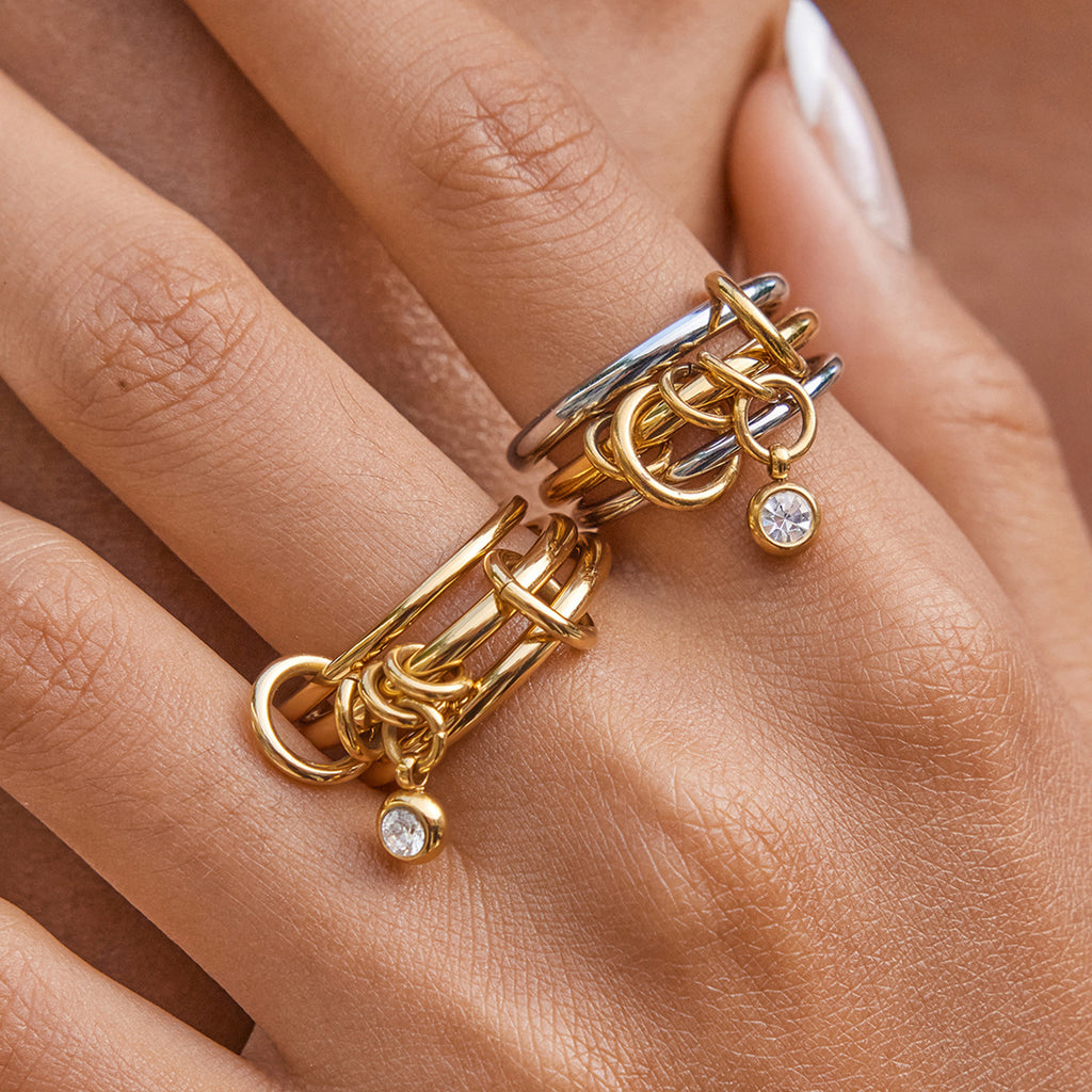 Zircon plain band ring that won't fade even when layered.