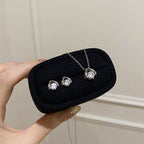 Exquisite and delicate diamond set of 999 sterling silver