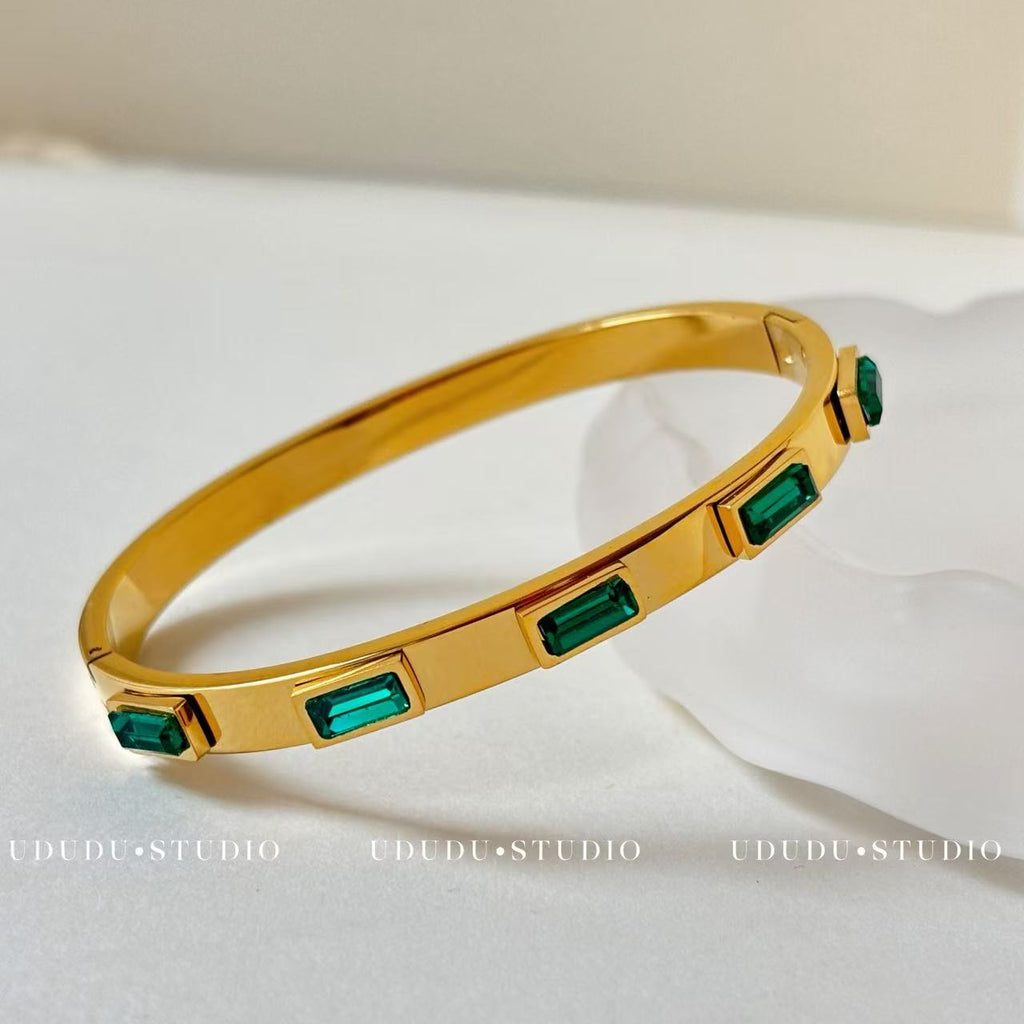 Square Emerald Diamond-Set High-Color Retention Stainless Steel Bangle