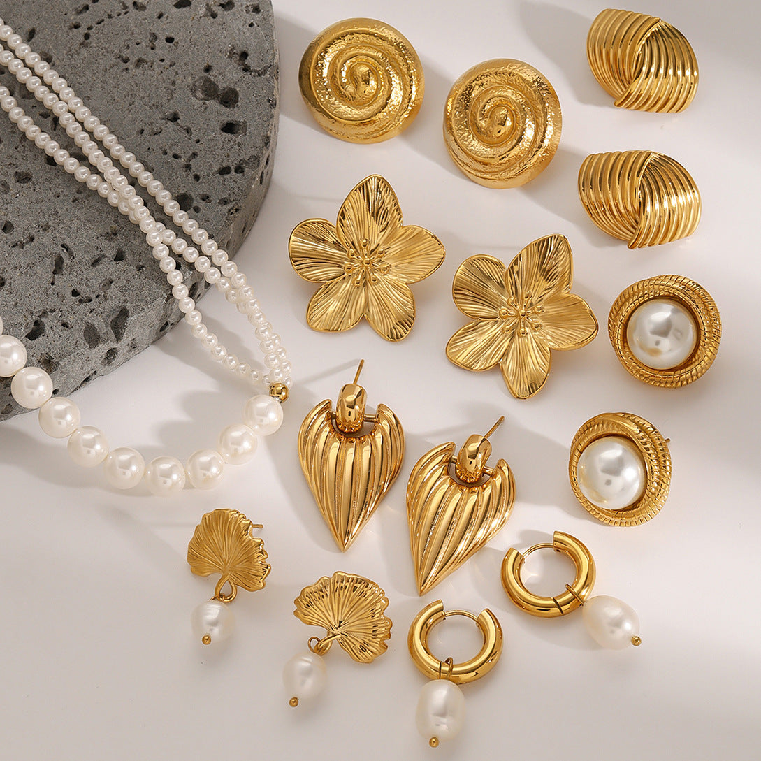 High-end floral pearl stainless steel stud earrings