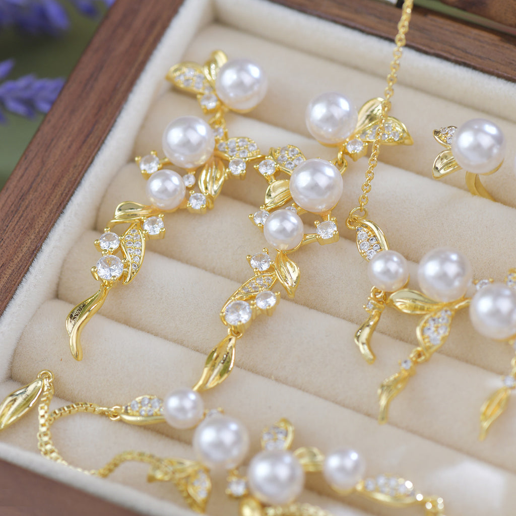 Golden Leaf Zircon Pearl Copper Alloy Set