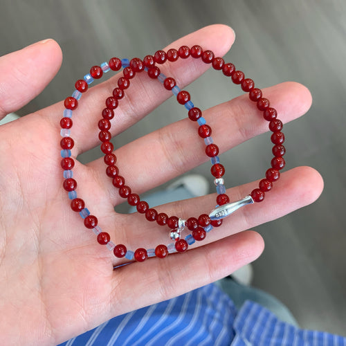 925 silver red agate small fish round bead contrasting color stacking bracelet
