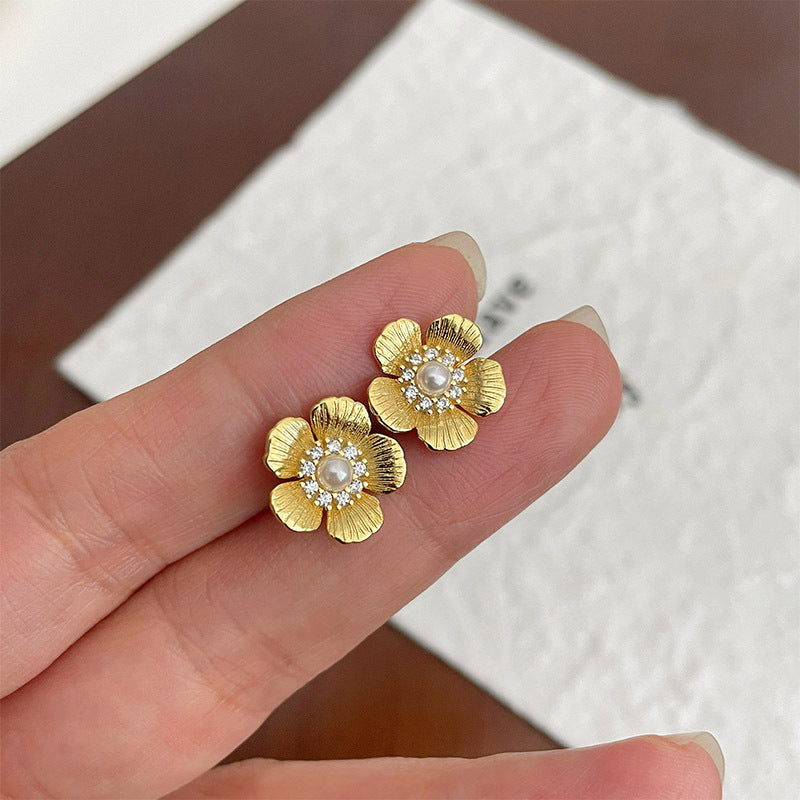 925 Sterling Silver Elegant Flower Imitation Pearl Stud Earrings