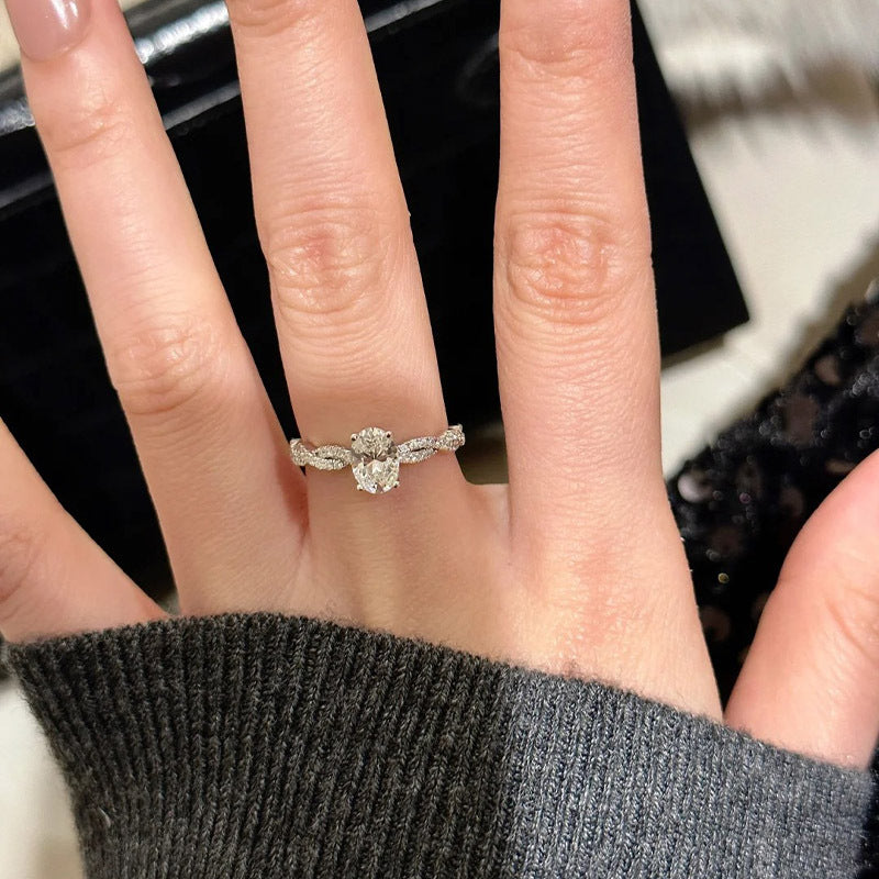 925 Sterling Silver Pigeon Egg Twisted Spinning Ballet Ring