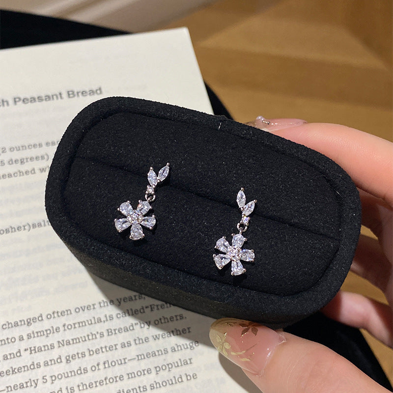 S999 Silver Sparkling Diamond Flower Earrings with Zircon Inlay