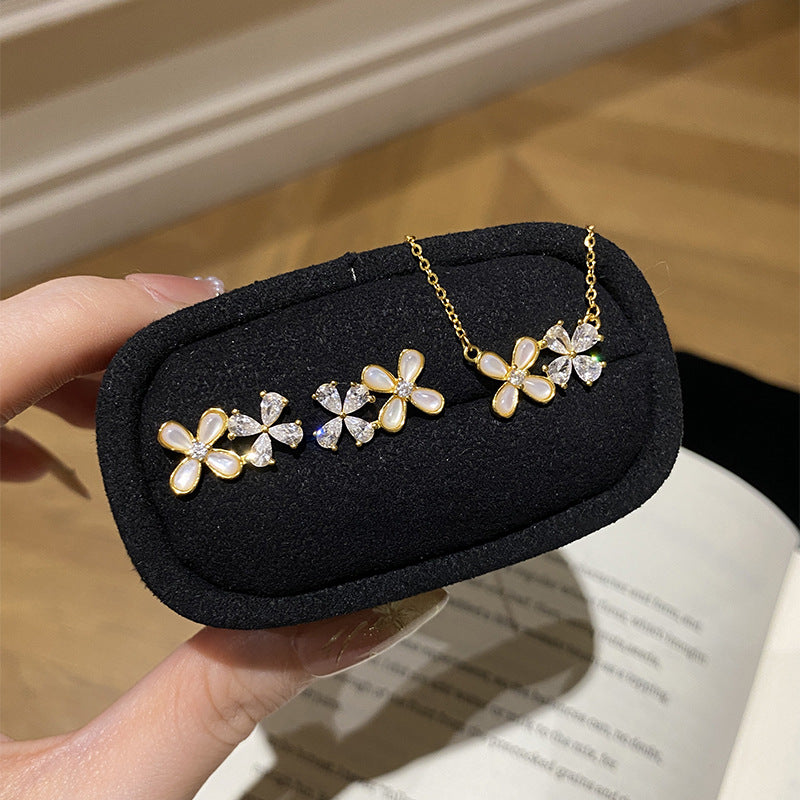 925 Sterling Silver Diamond Flower and Shell Necklace