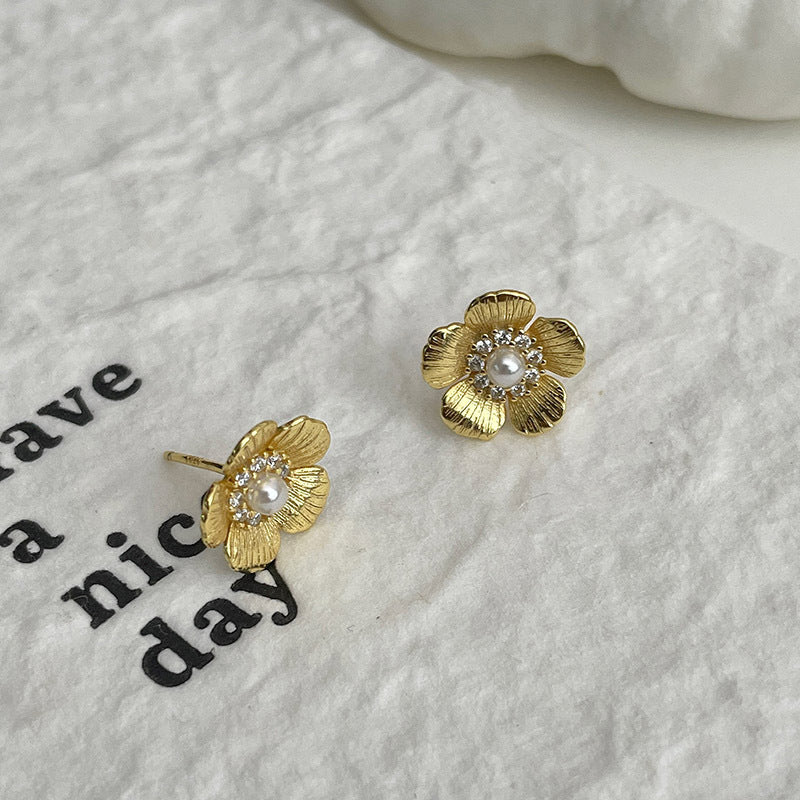 925 Sterling Silver Elegant Flower Imitation Pearl Stud Earrings