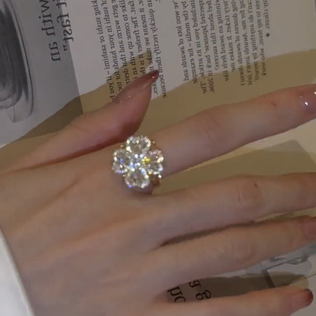 Super sparkly full diamond rotating four-leaf clover copper alloy open ring