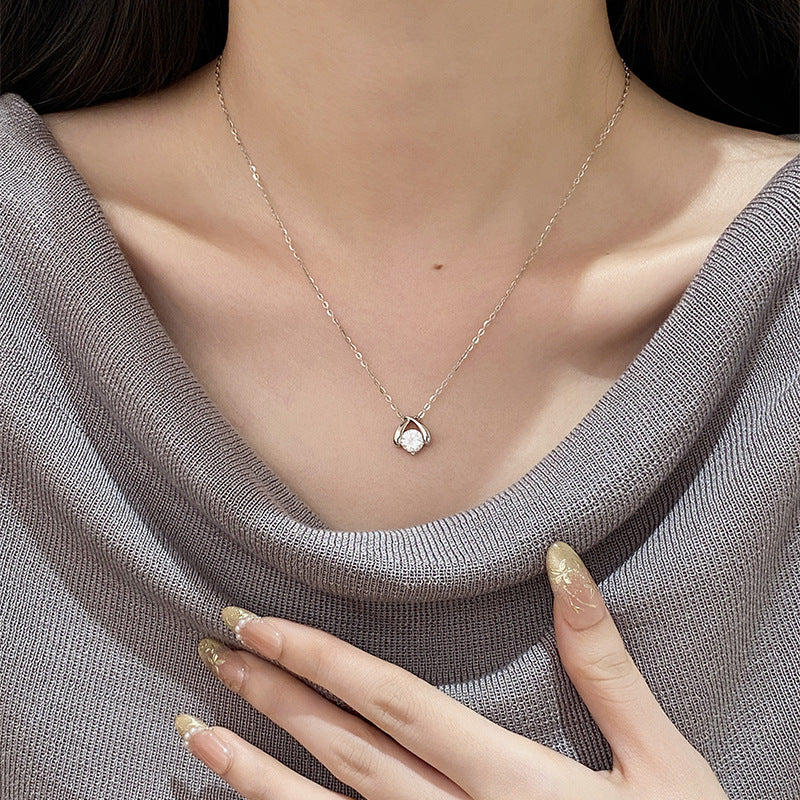 Exquisite and delicate diamond set of 999 sterling silver