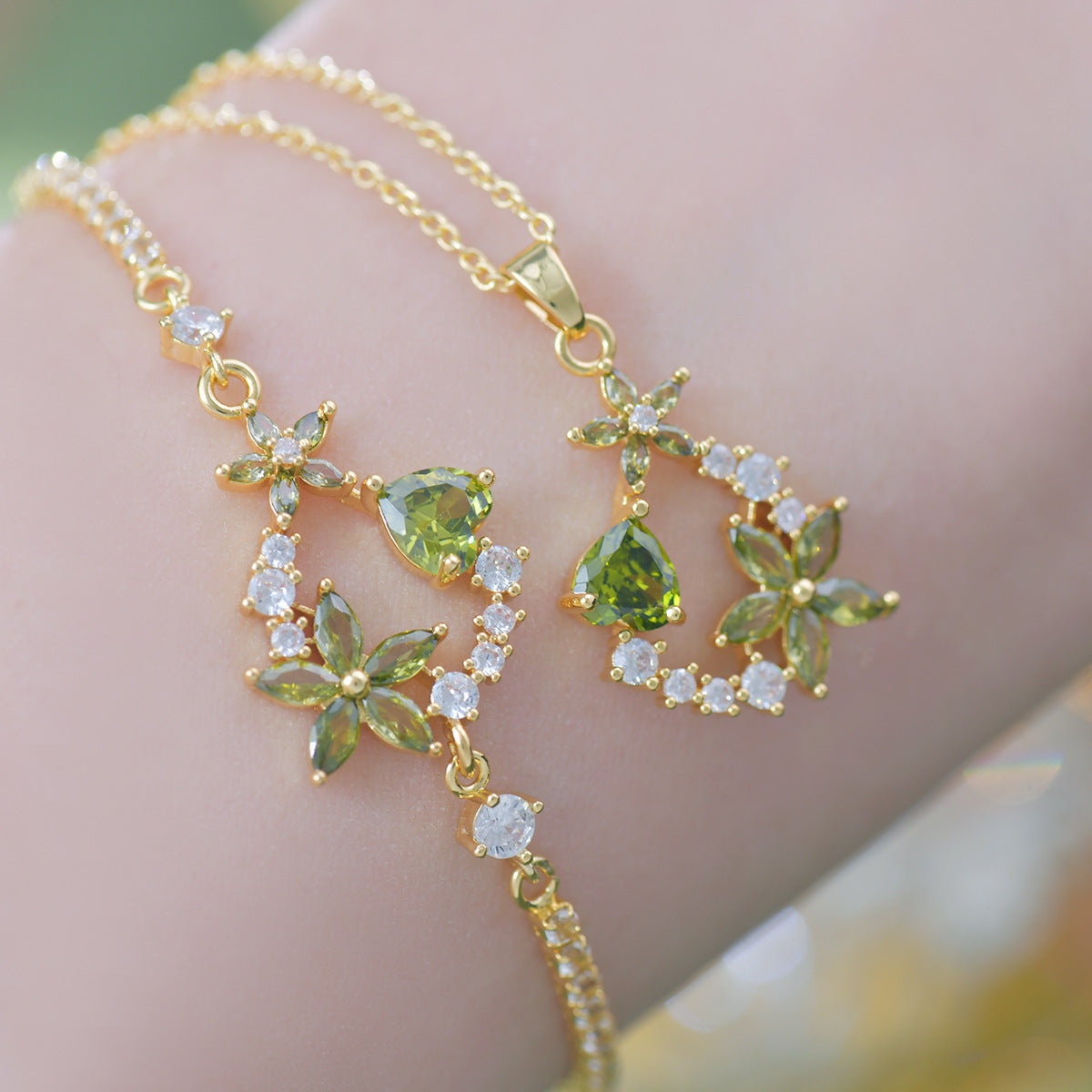 Olive Green Exquisite Zircon Copper Alloy Set