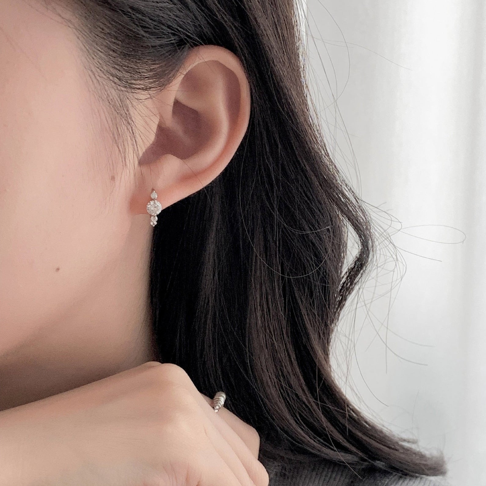 925 Sterling Silver High-End Diamond and Super Sparkling Zirconia Earrings