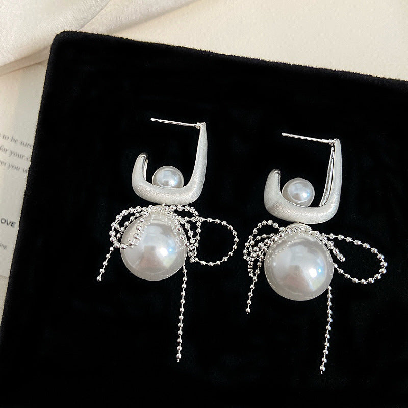Brushed silver pearl bow lace earrings