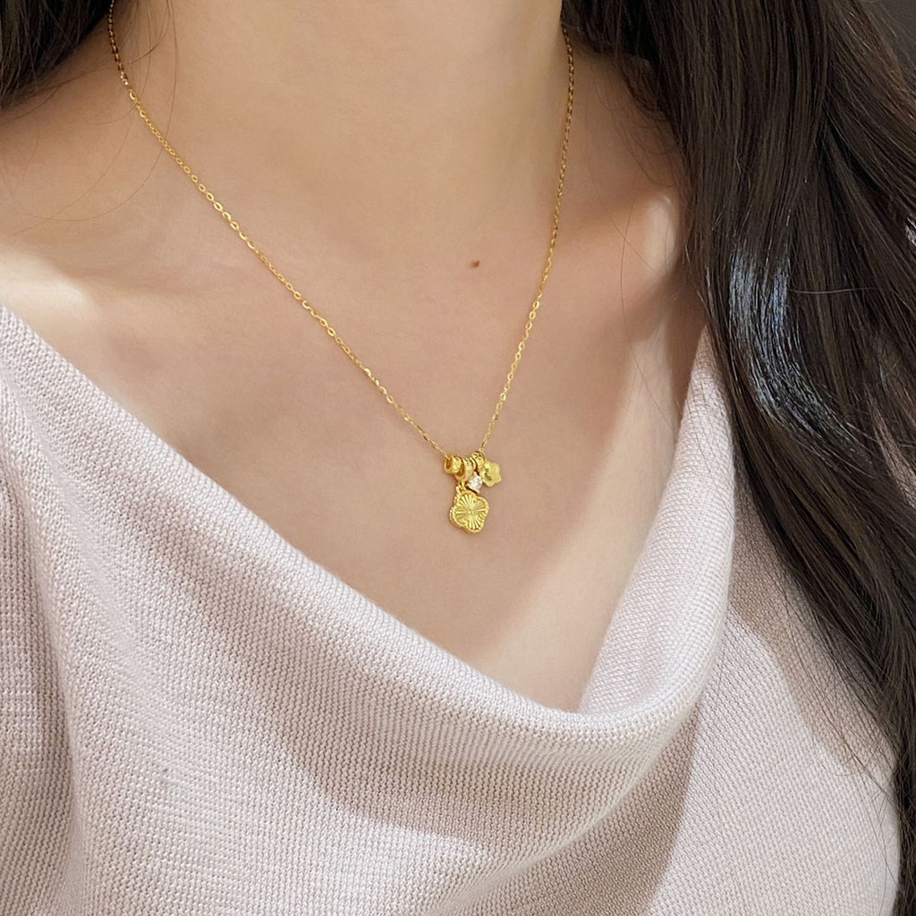 925 Sterling Silver Laser-Engraved Four-Leaf Clover Zirconia Necklace