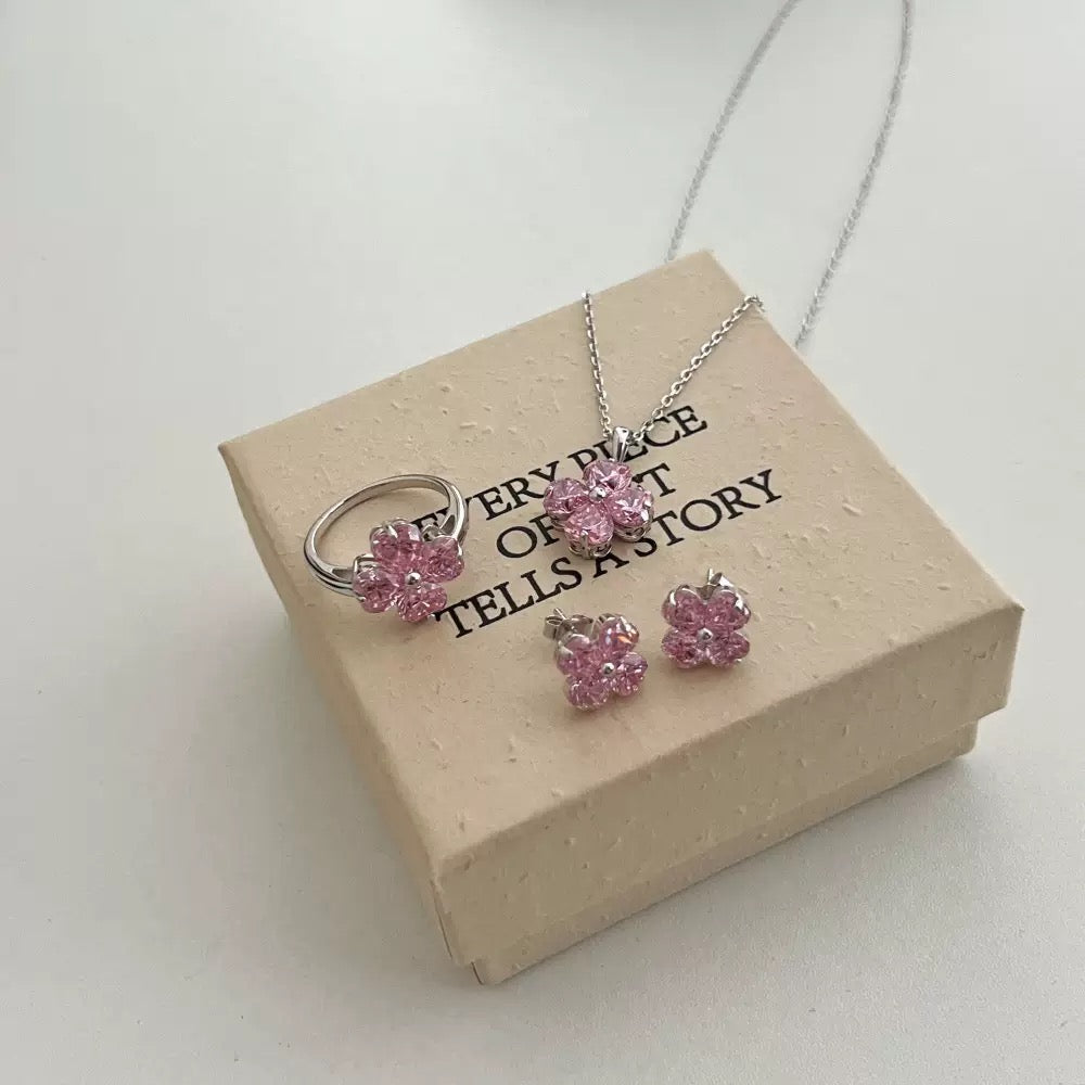 925银甜美桃花爱心粉钻套装