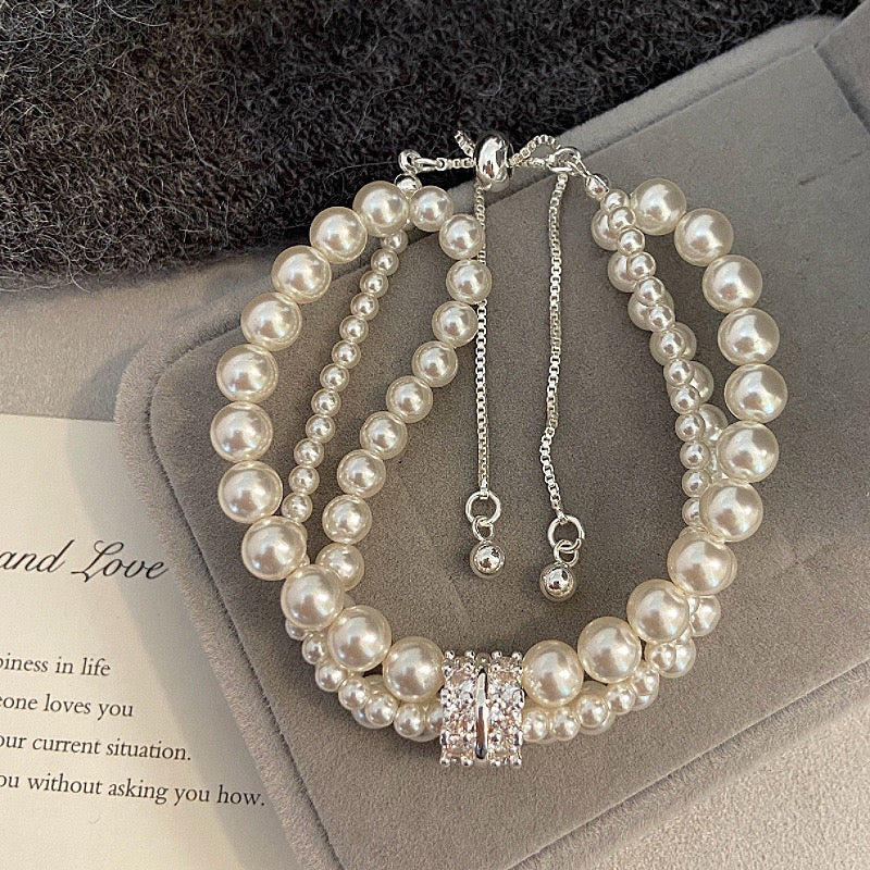 Manta Rose Crystal Pearl Two-Tone Three-Layer Micro-Patterned Zirconia Bracelet