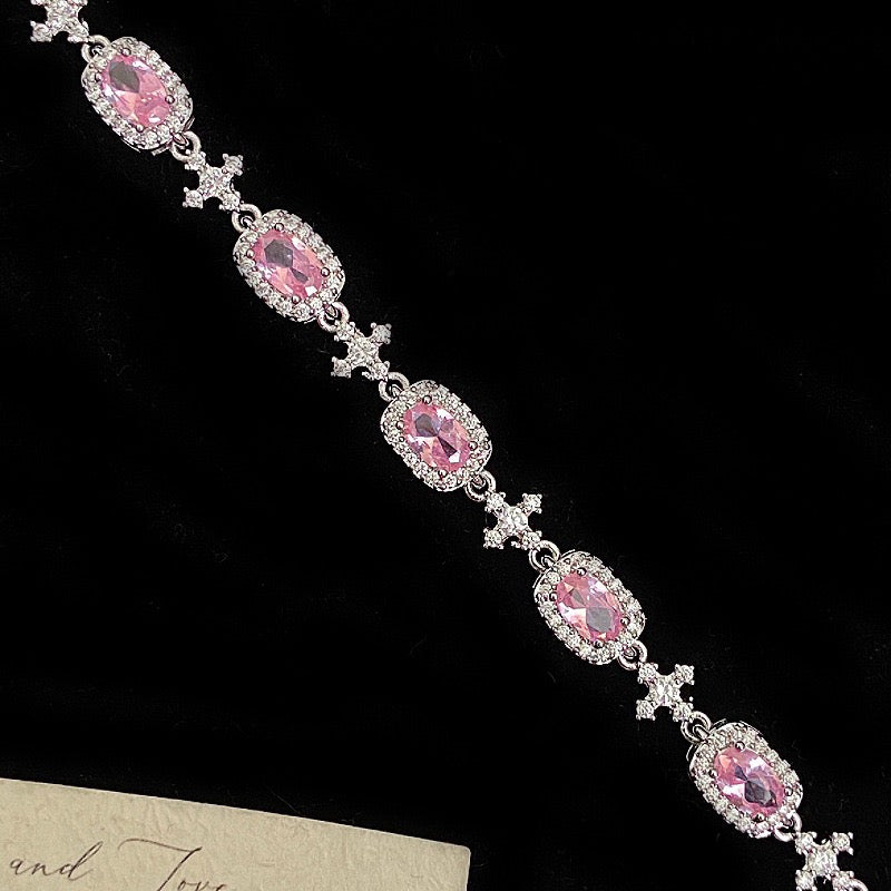 Pink zircon strawberry four-leaf clover copper alloy bracelet
