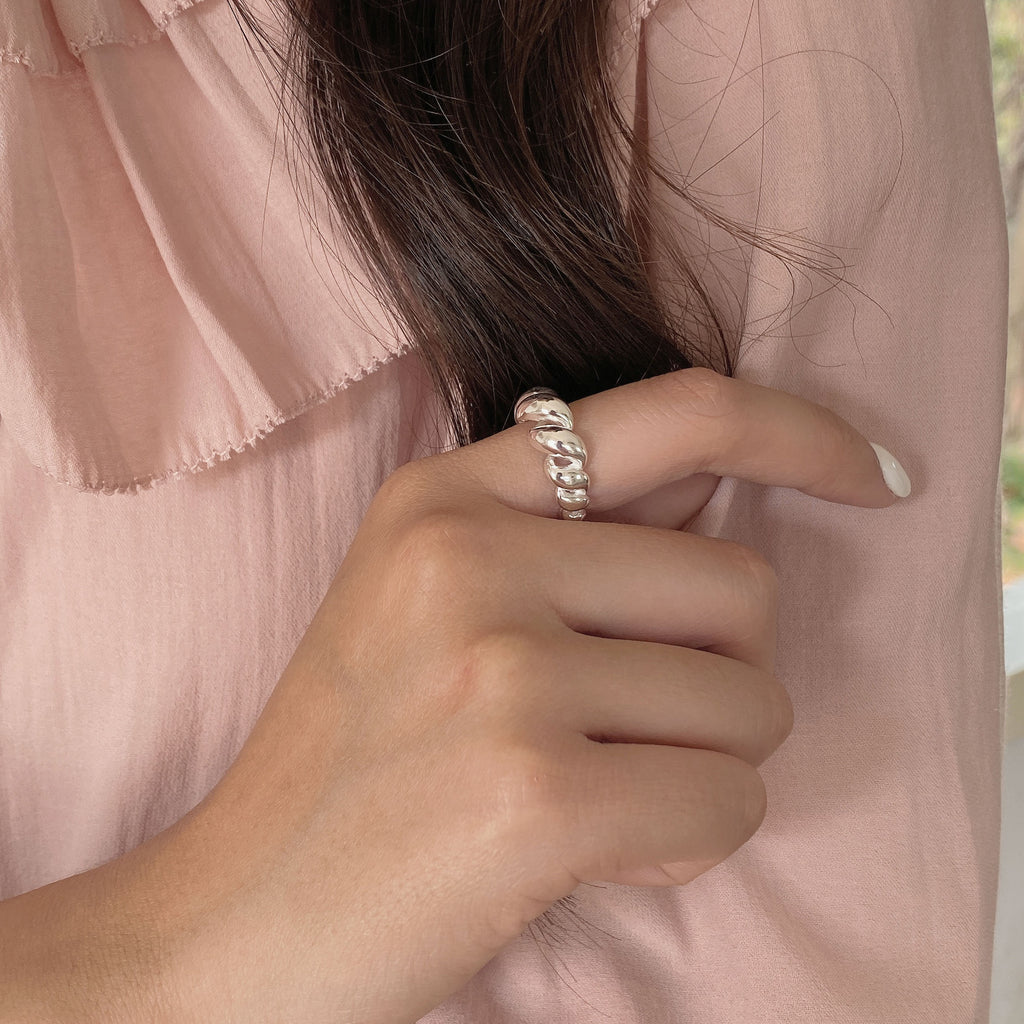 925 Sterling Silver Twisted Hairstyle Ring