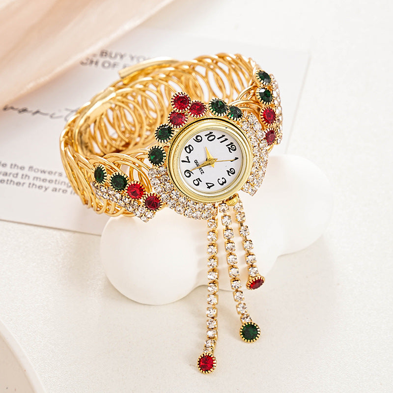 Vintage tassel quartz bracelet watch