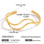 Gold-plated, luxurious stainless steel 18k gold bracelet that won't fade.