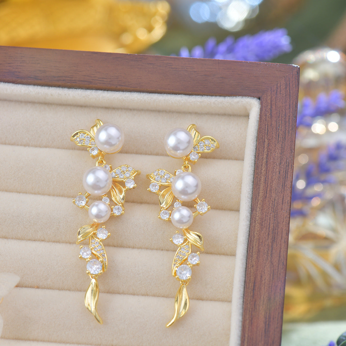 Golden Leaf Zircon Pearl Copper Alloy Set