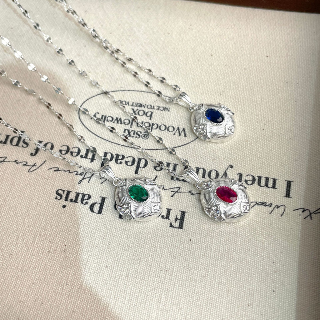 925 Sterling Silver Exquisite Emerald Vintage Brushed Pigeon Egg Necklace