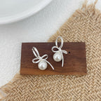 925 Sterling Silver Simple Imitation Pearl Bow Black Agate Earrings