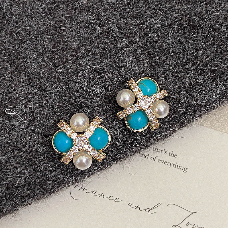 Turquoise four-leaf clover pearl micro-pave zircon copper alloy necklace