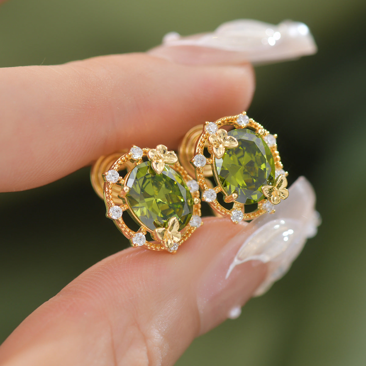 French-style design butterfly olive green zircon openwork copper alloy set