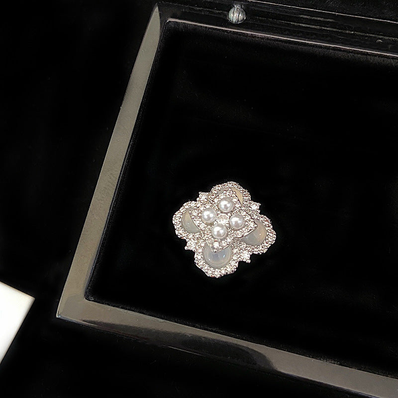 Cat's eye stone four-leaf clover full diamond pearl double-layer pendant copper alloy necklace