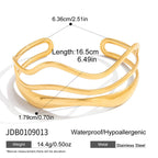 Gold-plated, luxurious stainless steel 18k gold bracelet that won't fade.