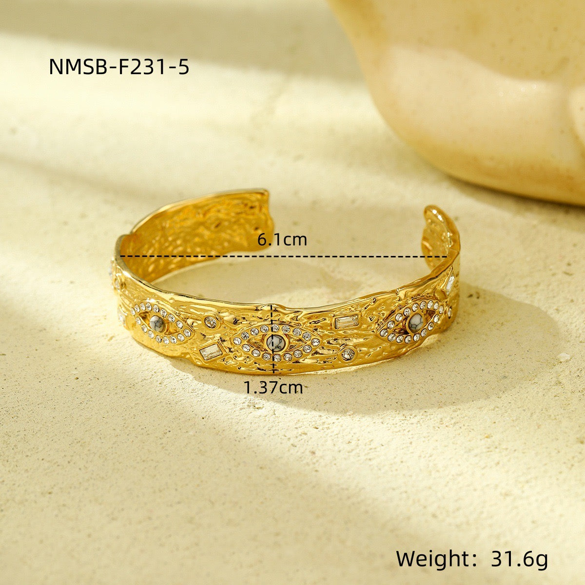 French vintage style natural stone angel eye diamond-encrusted stainless steel bracelet that won't fade.