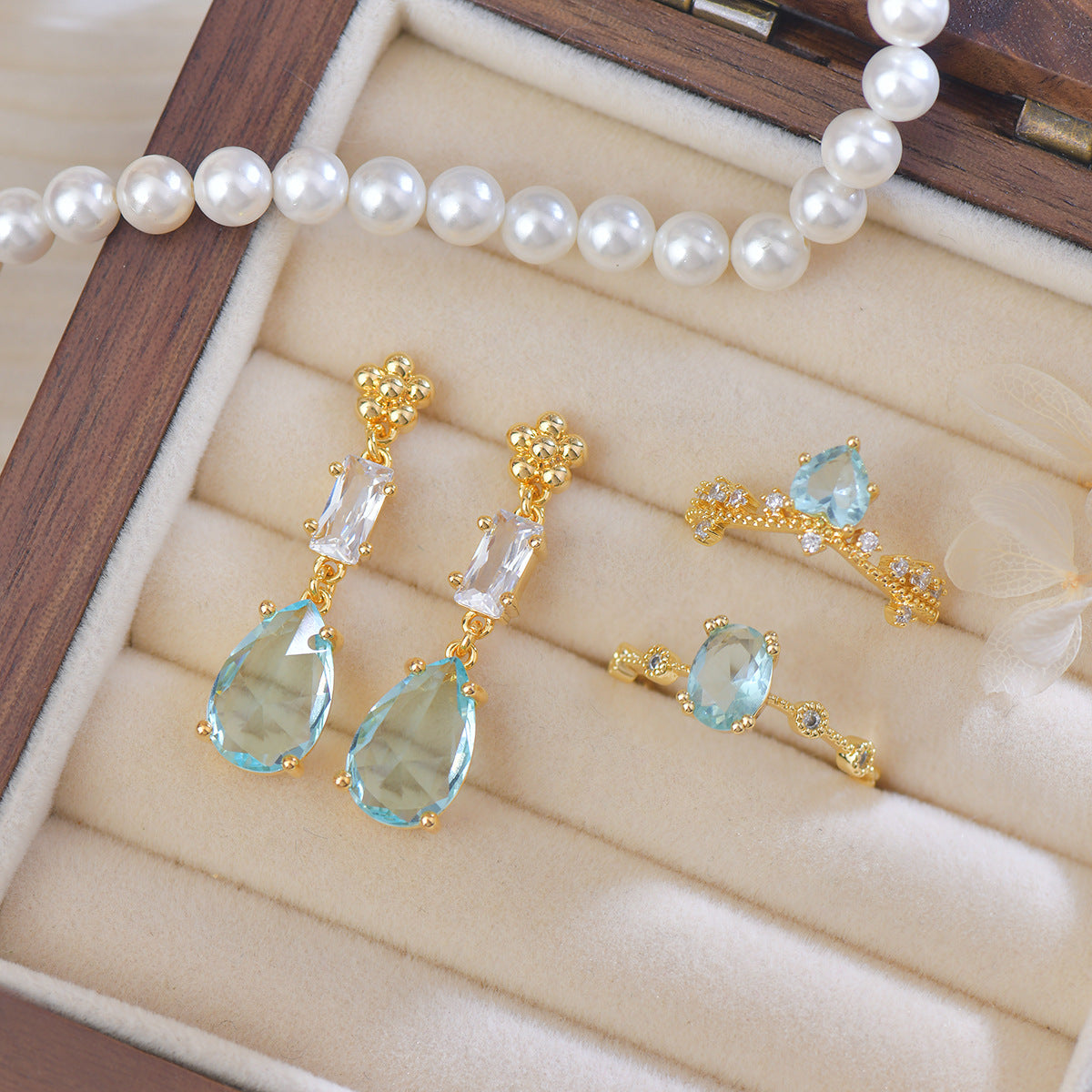 French-style teardrop-shaped, exquisite, light luxury sea blue long copper alloy earrings