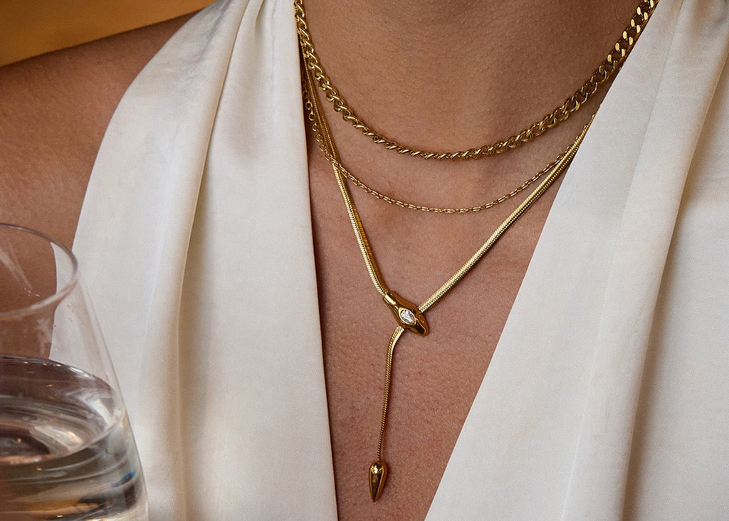 Zircon snake-shaped stainless steel stacked clavicle chain