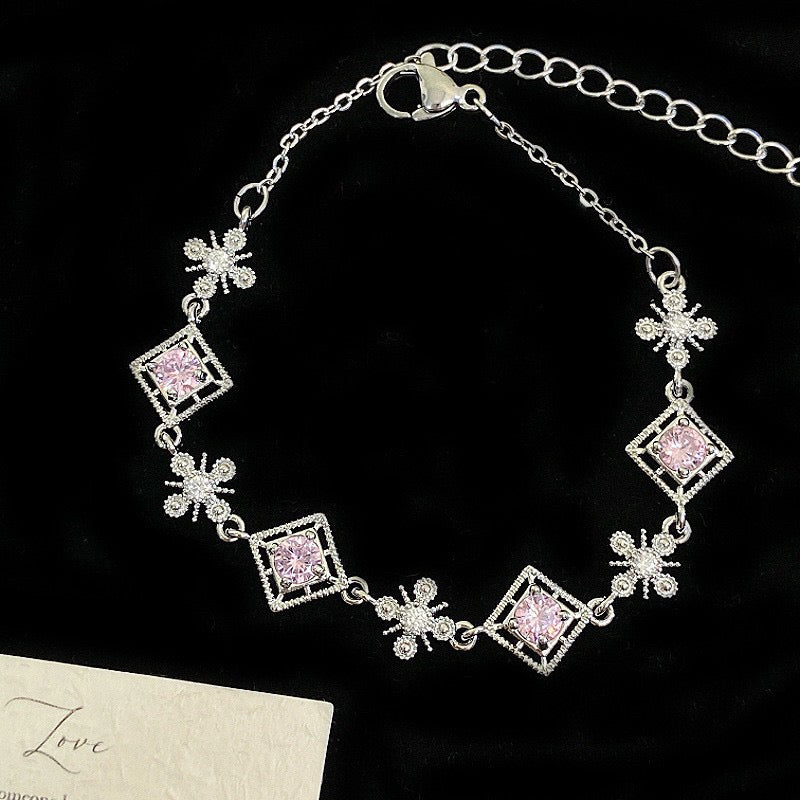 Pink zircon strawberry four-leaf clover copper alloy bracelet