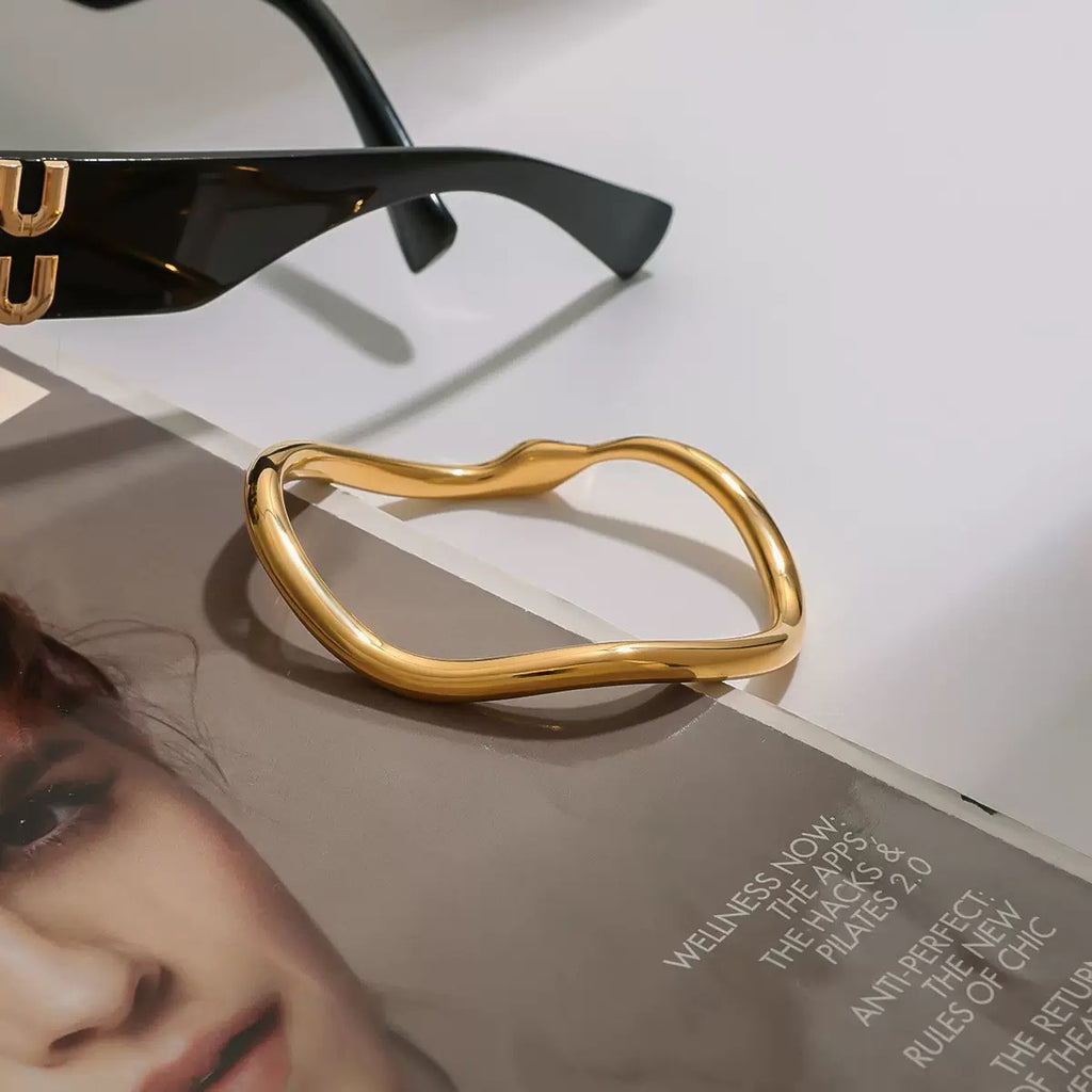 Stainless steel stacked three-piece white diamond snake niche design bracelet