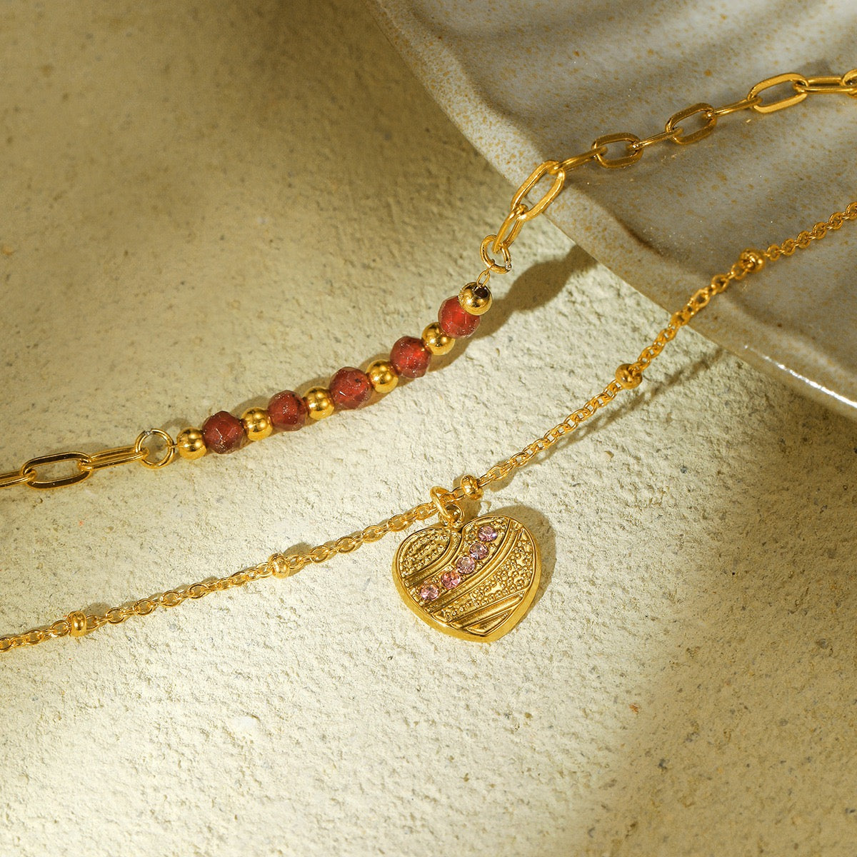 Red natural stone heart-shaped stainless steel bracelet