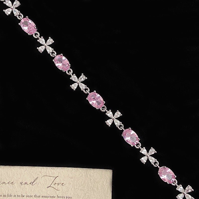 Pink zircon strawberry four-leaf clover copper alloy bracelet