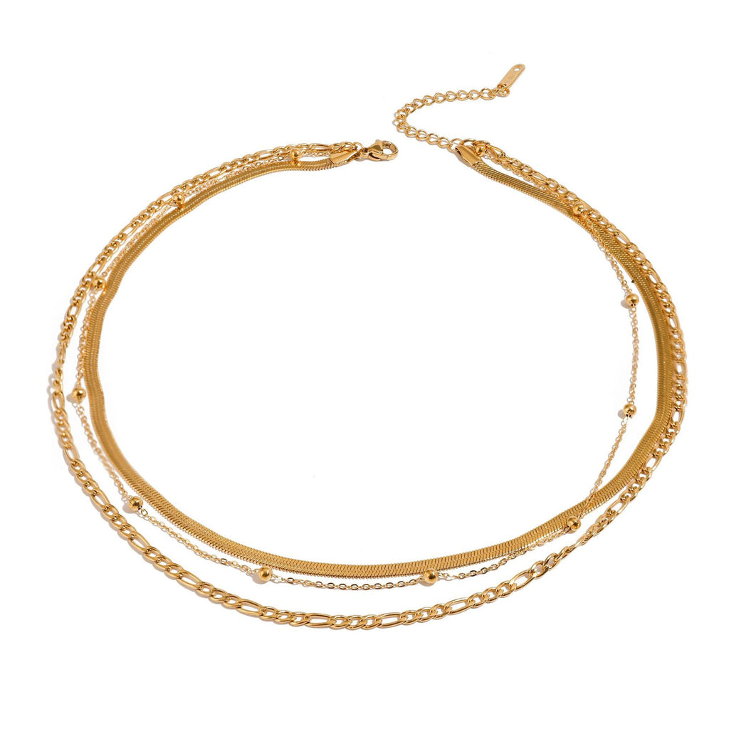 Three-layered stainless steel clavicle chain for a touch of understated luxury.