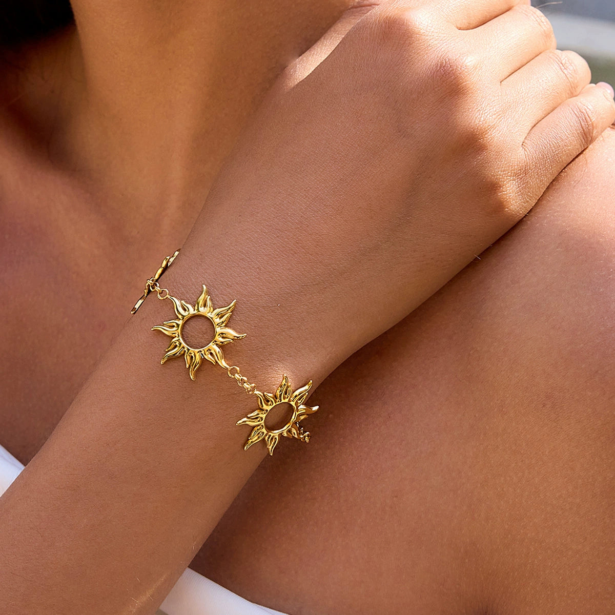 Sun-themed high-end stainless steel openwork bracelet