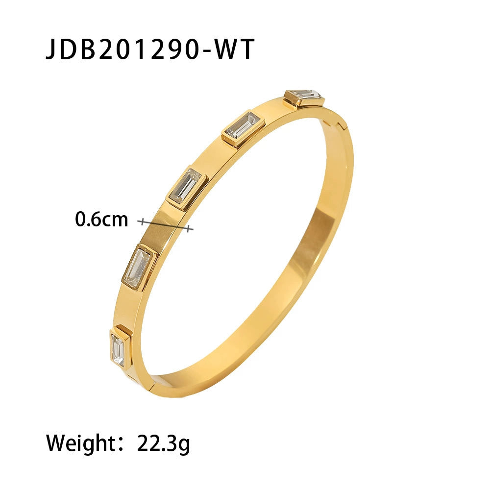 Zircon colorfast, luxurious and high-end stainless steel open bangle.