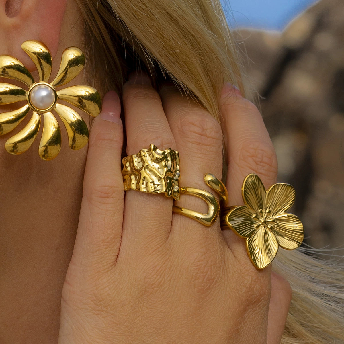 Stainless steel pearl layered floral set