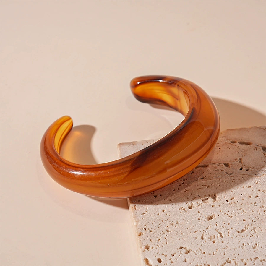 Retro glossy acrylic geometric open bangle