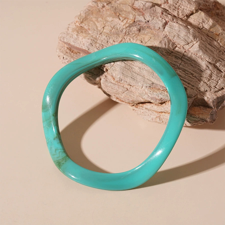 Acrylic Irregular Geometric Plain Circle Bracelet