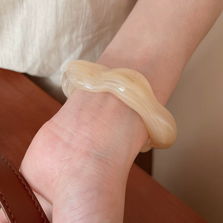 Acrylic Irregular Flower Shaped Geometric Open Bracelet