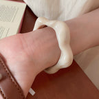 Acrylic Irregular Flower Shaped Geometric Open Bracelet